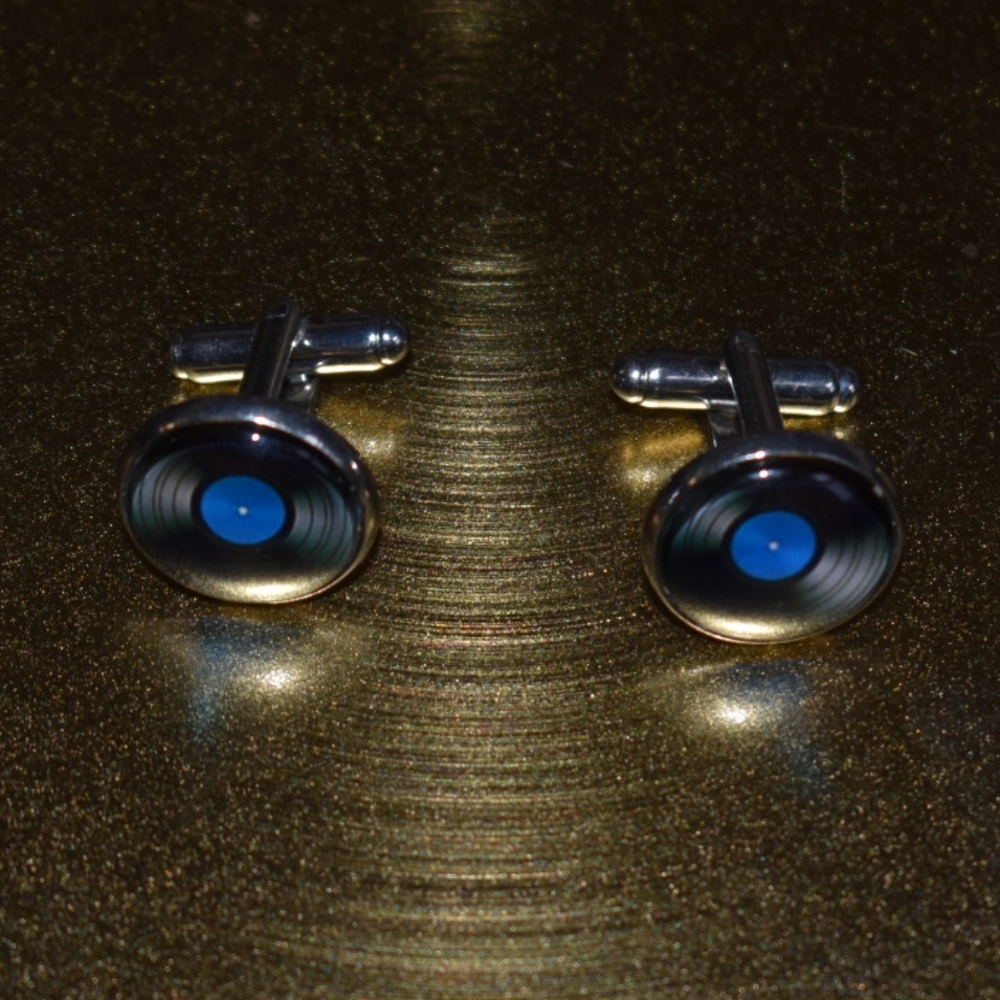 Vinyl Record Cufflinks - Picture 2 of 7